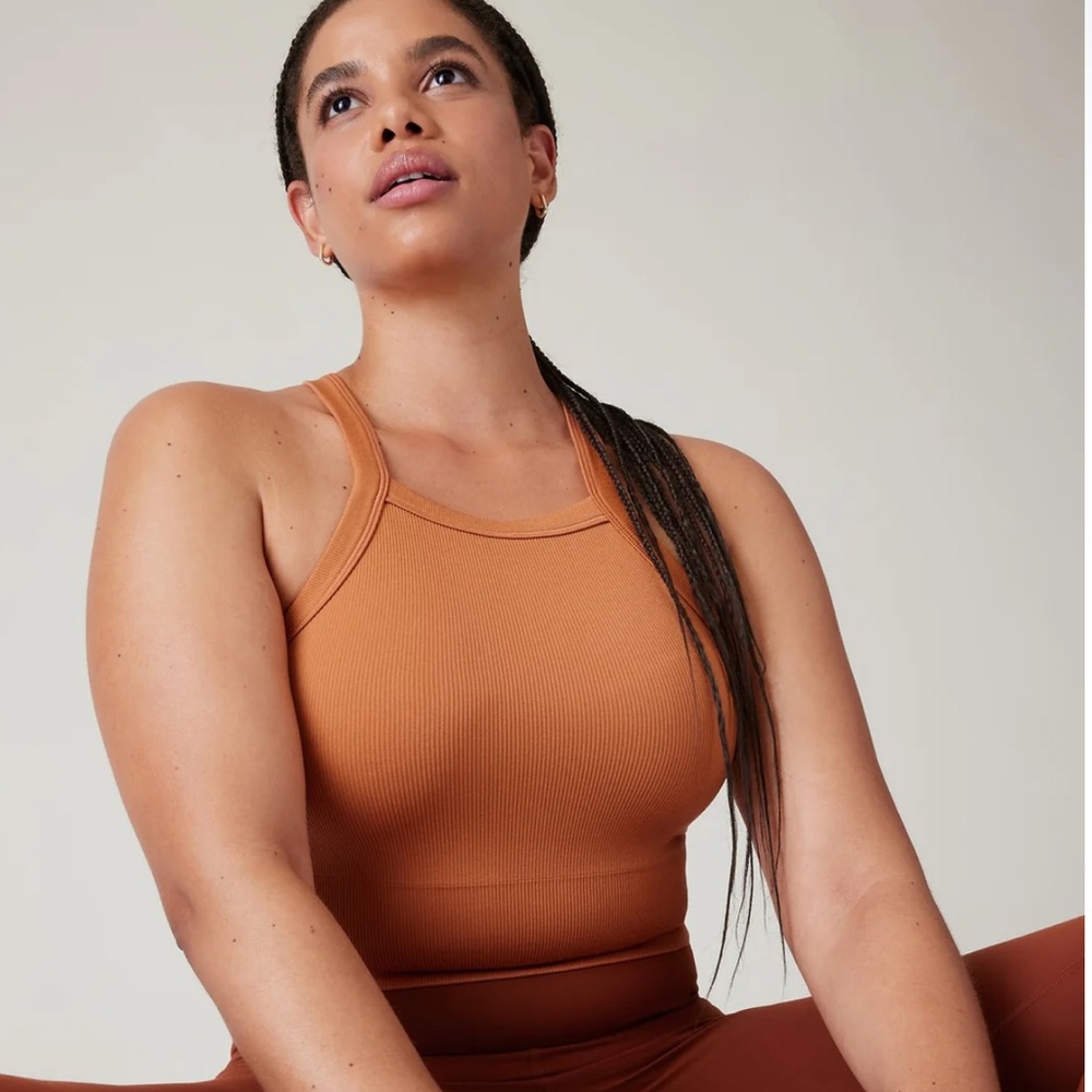Athleta AURORA SEAMLESS HIGH NECK V-BACK TANK Sunbaked Clay Ribbed - Picture 3 of 6